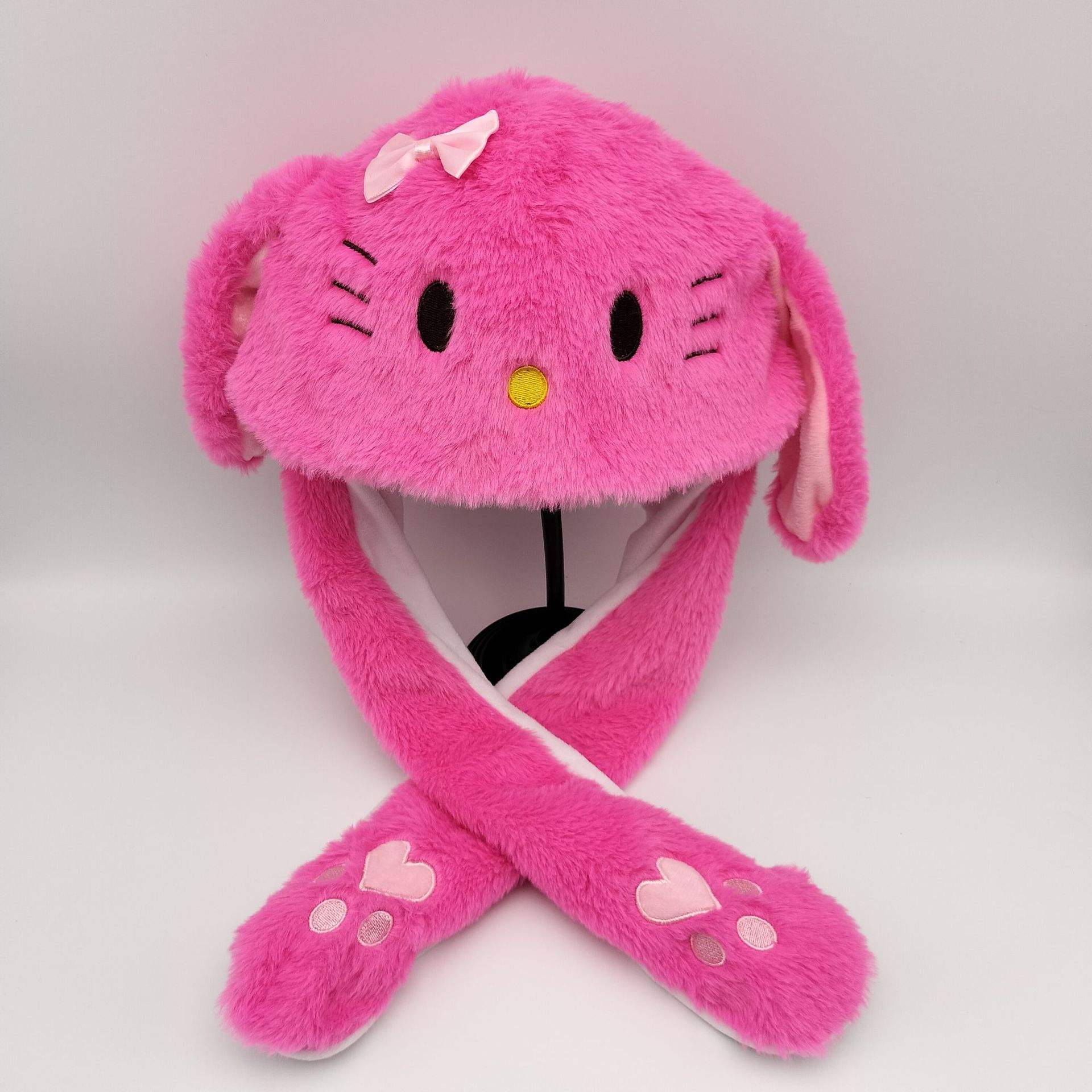 Chat rose rouge minou