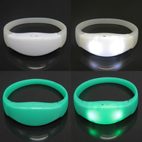 Bracelet-montre LED à activation sonore, prix d'usine, idéal pour les souvenirs de mariage - Étanche et durable