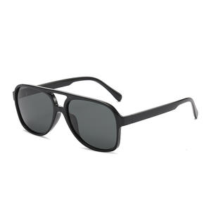 Lunettes <span class=keywords><strong>de</strong></span> soleil carrées unisexes tendance avec verres polarisés dégradés, lunettes <span class=keywords><strong>de</strong></span> luxe <span class=keywords><strong>de</strong></span> créateur, lunettes <span class=keywords><strong>de</strong></span> soleil personnalisées avec logo, vente en gros - Product Image 6