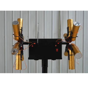 آلة طاحونة الهواء الدوارة للمؤثرات الخاصة بالمسارح ذات عجلتين دوارتين ونظام إطلاق ألعاب نارية ونافورة يعمل بالتحكم عن بعد لاسلكيًا - Product Image 4