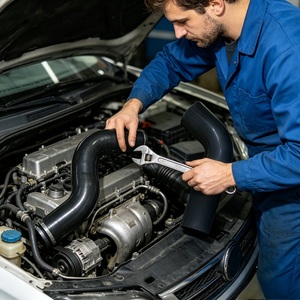 Tuyau d'eau flexible en caoutchouc noir renforcé OEM pour système <span class=keywords><strong>de</strong></span> <span class=keywords><strong>refroidissement</strong></span> <span class=keywords><strong>de</strong></span> moteur automobile - Product Image 2