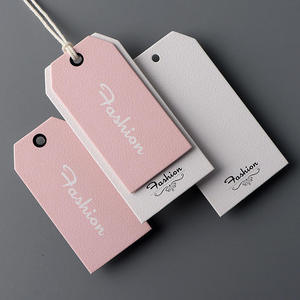 Étiquettes de vêtements personnalisées de luxe mates avec logo et code-barres, design en <span class=keywords><strong>papier</strong></span> gaufré avec attache en plastique pour chaussettes et vêtements - Product Image 4