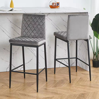 Tabourets de bar gris en velours pour restaurant, hauteurs de comptoir, prix abordable