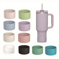 Manchon de protection en silicone écologique pour gobelets de 20/30/40 oz avec logo personnalisé, poignée et base enduite pour boire directement