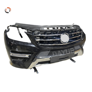 Kit de montage de pare-chocs avant et de calandre d'occasion à la vente chaude pour <span class=keywords><strong>Mercedes</strong></span> Benz W166 <span class=keywords><strong>ML</strong></span> Condition d'occasion pour la position avant - Product Image 2