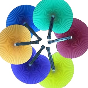Nouveau style <span class=keywords><strong>Éventail</strong></span> rond en papier en forme de pêche Promotion <span class=keywords><strong>Éventail</strong></span> à main en plastique publicitaire bon marché <span class=keywords><strong>personnalisé</strong></span> Mini <span class=keywords><strong>Éventail</strong></span>s de <span class=keywords><strong>mariage</strong></span> - Product Image 3