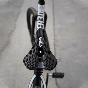 Asiento de Bicicleta de Carreras TOSEEK, Impreso en 3D con Ingeniería de Precisión, Rieles de Carbono de 7x9 mm, Soporte Zonal de Resina de Alta Elasticidad con Estructura de Panal - Product Image 4