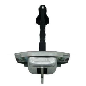 อะไหล่<span class=keywords><strong>รถ</strong></span>ยนต์ราคาส่ง ตัวจำกัดการเปิดประตูหน้า ตัวหยุดประตู 6861002330 68610-02330 สำหรับ<span class=keywords><strong>รถ</strong></span>ยนต์โตโยต้า โคโรลล่า เลวิน ปี 2014 - Product Image 4