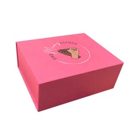 Maßgefertigte Luxuriöse Große Rosa-Rote Magnetische Starre Geschenkboxen aus Recycling-Materialien Premium-Karton für Kleidung, Schuhe, Socken, Pelze