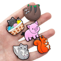 Breloques en caoutchouc en gros pour chaussures, animaux mignons, accessoires de décoration personnalisés pour sabots et lacets, créatifs, DIY, tendances amusantes, chats, chiens, en vrac