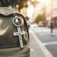Porte-clés croix en acier inoxydable personnalisé inspiré de l'alphabet chrétien bijoux durables pour sacs et sacs à dos