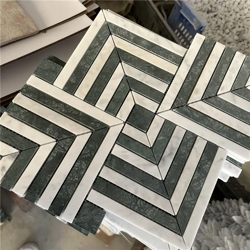 Prezzo di fabbrica vendita calda marmo bianco e marmo verde tessere di mosaico a spina di pesce prezzo piastrelle Mosai in marmo a spina di pesce personalizzate