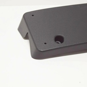 กรอบป้ายทะเบียนกันชนหน้าเมอร์เซเดส-เบนซ์ จีแอลเอ-คลาส X156 ระยะห่างรู 200 มม. แบบฝังพลาสติก - Product Image 3