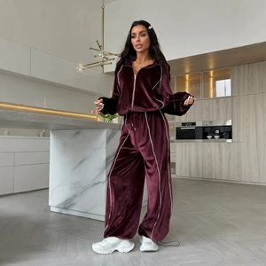 Ensemble deux pièces en <span class=keywords><strong>velours</strong></span> pour <span class=keywords><strong>femme</strong></span>, coupe ample, couleur unie, veste zippée à manches longues et <span class=keywords><strong>pantalon</strong></span> large, idéal pour l'hiver et le quotidien – Nouvelle collection personnalisée en usine - Product Image 1