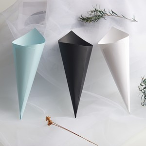 Coni di Carta Kraft Bianca Ecologica YZ con Coriandoli in Pizzo per Confezioni di Candele, Disponibili per Matrimoni, Feste, Fai-da-Te, Artigianato Floreale, Vendita all'Ingrosso - Product Image 4