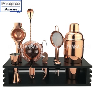 Ensemble de barman de 11 pièces en acier inoxydable avec support en bambou, ensemble de bar à cocktails parisien, support en bois - Product Image 1