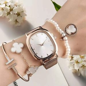 Reloj de Pulsera de Moda para Mujer, con Correa de Malla Dorada de Plástico, Esfera Redonda, Estilo Minimalista, Casual, para Uso Diario, Nuevo, de Alta Gama - Product Image 4