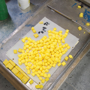 Cấp thực phẩm màu hồng masterbatch cho <span class=keywords><strong>PE</strong></span> <span class=keywords><strong>PP</strong></span> LDPE số lượng lớn vật liệu nhựa viên cho các ứng dụng khác nhau - Product Image 3