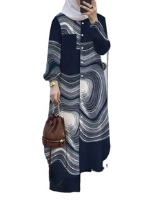 Ropa de <span class=keywords><strong>mujer</strong></span> más vendida Abaya islámica Vestido de <span class=keywords><strong>mujer</strong></span> <span class=keywords><strong>Pantalones</strong></span> y blusa a rayas Conjunto para tops musulmanes largos de último diseño - Product Image 2