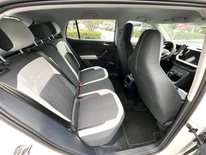 Voitures d'occasion 2025 <span class=keywords><strong>Volkswagen</strong></span> Tharu XR 300TSI Comfort Edition Peinture d'origine chinoise. Véhicule d'essai de concession déclassé - Product Image 6