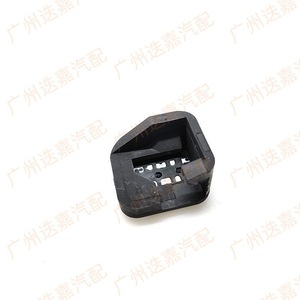 แผ่นยางแป้นเบรกนิสสัน 46531-CK000-B132 แบบกดติด-กดหลุด สำหรับเปลี่ยนซ่อม - Product Image 3