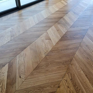 Suelo de Madera de Roble Blanco Europeo Multicapa, Grado AB, Fácil de Limpiar, Diseño Chevron, para el Hogar, Cumple con RoHS - Product Image 1