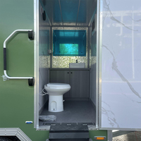 Unité de salle de bains Portable commerciale douche toilette extérieure Portable toilette remorque polyuréthane panneau sandwich lumière LED divers