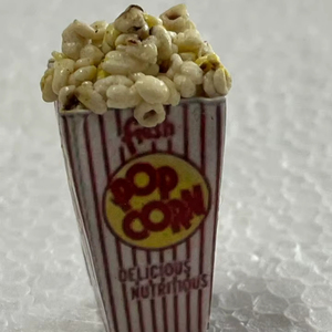 Decoraciones de Palomitas de Maíz en Miniatura de Vidrio Hechas a Mano, Palomitas de Maíz Diminutas Realistas, Impermeables y Extraíbles para Manualidades y Decoración del Hogar - Product Image 1