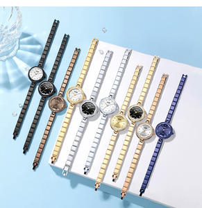 Montre vintage de luxe légère pour femmes montre-bracelet de petit tempérament incrustée de diamants exquis montre à quartz pour femmes - Product Image 1