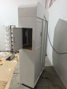 Armoire de rangement autoportante en métal pour sols avec éclairage LED, couleur blanche, personnalisable, étagère de présentation moderne - Product Image 5