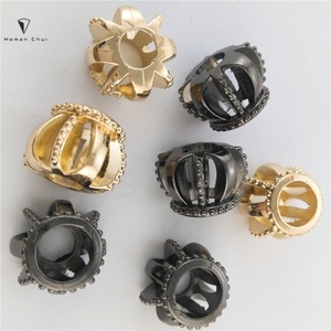 Fashion Design Embossed Shape Matte <b>Gold</b> Color Metal Drawstring Rope Cord End Stopper for <b>Clothes</b> - Product Image 2