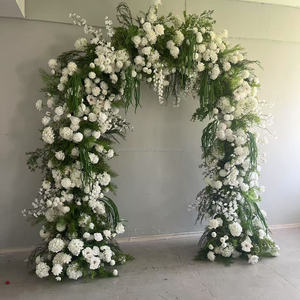 Arco Floreale Rotondo Personalizzato Verde Scuro con Rose di Seta e Amaranto, Decorazione Verde <span class=keywords><strong>Colorata</strong></span> - Product Image 2