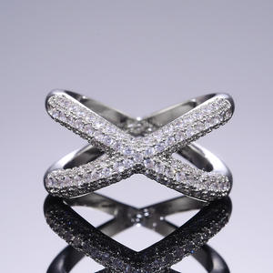 Anillo de Diamantes de Oro Blanco F439, Anillo de Compromiso de Lujo para Mujer, Corte Brillante Redondo, Color G Natural, Joyería de Oro de 18K - Product Image 4