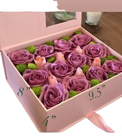 2025 nuevo Pulida texto personalizado impreso de gama alta lujo Rosa flor embalaje cuadrado papel cartón caja de regalo magnética