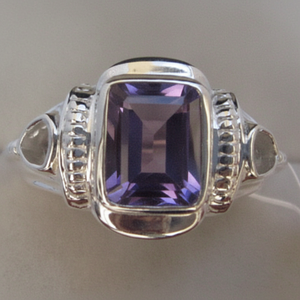 Joyería DE BODA certificada Anillo de patrón geométrico de oro blanco chapado en rodio de plata fina con piedras preciosas de amatista y circón - Product Image 1