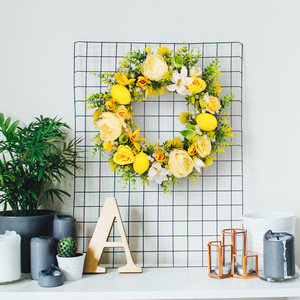 Ghirlanda di Fiori Artificiali al Limone e Rosa Gialla, Stile Fresco e Delicato, Decorazione per Porta - Product Image 1