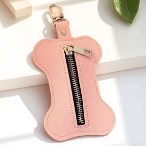 Bolsas de basura para mascotas de cuero Pu, bolsa para caca de perro, práctico dispensador de residuos en forma de hueso, novedoso organizador de residuos para mascotas, bolsa colgante, accesorios - Product Image 5