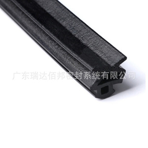 Epdm Rubber <b>Seal</b> <b>Strip</b> T Shape Black Moulding For Machinery High Temperature Resistance - Product Image 3