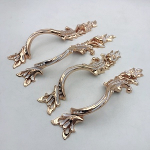 High Popularity Zinc Alloy European Style Left Symmetric Gold Plus <strong>White</strong> Oil Door Handel Copper Handles Gold Cabinet Hardware - Product Image 5