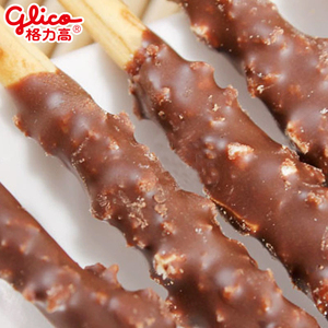 Bâtonnets de <span class=keywords><strong>biscuits</strong></span> Pocky aux amandes, aux noix et aux céréales, avec blé entier et <span class=keywords><strong>quinoa</strong></span>, enrobés de <span class=keywords><strong>chocolat</strong></span> croustillant, faibles en gras, en boîte - Product Image 2