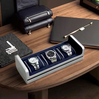 Kotak Jam Tangan Aluminium Perak yang Dapat Disesuaikan dengan Logo Laser Interior Mikrofiber Cangkang Eksterior Aluminium untuk 2 Jam Tangan