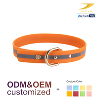 Collier pour chien en PVC réfléchissant personnalisé en usine OEM, imperméable, réglable, avec boucle en métal doré et rivets, durable