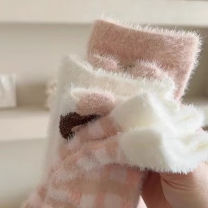Women's Thickened Plush Socks Pink Strawberry Pattern Warm Autumn Winter Breathable Jacquard Knit Socks - Product Image 3