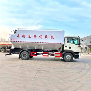 Camión Cisterna HOWO 4x2 Diésel Manual Nuevo de 10 Toneladas y 20000L para Alimentos a Granel, Granos y Ganado - Product Image 1