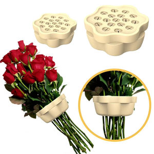 Soporte Decorativo de Plástico para Tallos de Flores LM, Diseño en Espiral para Arreglos Florales, Resistente y Confiable, LM25059 - Product Image 1