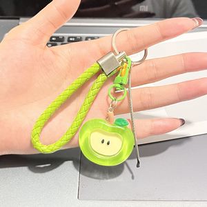 Porte-clés coupe-ongles mignon en forme de pomme, mini-outil de manucure portable, breloque de sac en résine pour usage quotidien, cadeau - Product Image 5
