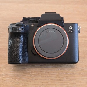 Cámara sin Espejo HFT Professional Alpha A7 <span class=keywords><strong>III</strong></span> de 24.2 MP, Solo Cuerpo Negro, Venta al Por Mayor - Product Image 2