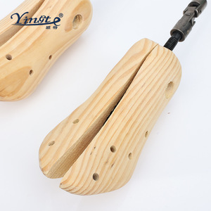 Soportes para zapatos de madera maciza Yinste, ajustables en tamaño para mantener la forma y resistir la deformación. - Product Image 4
