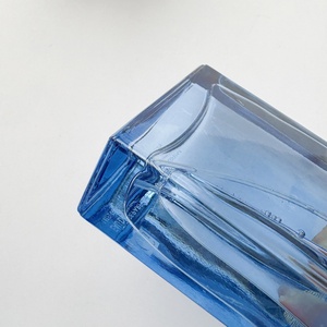 En Stock, Entrega en 3-7 Días, Perfume de Marca en Botella Cuadrada Azul de 50ml, Spray de Perfume de Larga Duración, Aroma Amaderado para Hombre, Perfume Duradero - Product Image 5