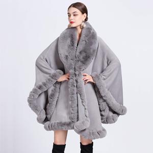 Capa Elegante al por Mayor para Mujer de Otoño Invierno con Cuello de Pelo de Conejo Chal de Piel Sintética Cárdigan Grueso con Ribete Largo de Pelo - Product Image 2
